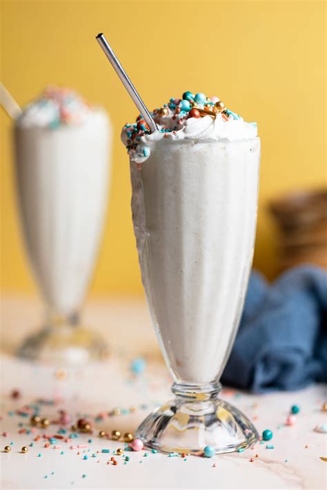 Best Vanilla Milkshake Recipe