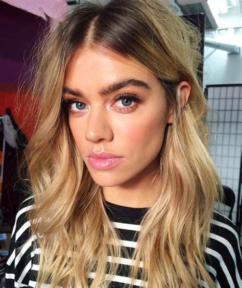 Hairstyles to cover up roots: Growing Out Your Brows: How to & What to Expect | Brown ...