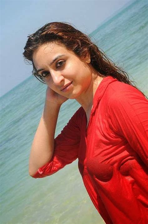 pakistani girls hot pics hot desi girls pictures and wallpapers