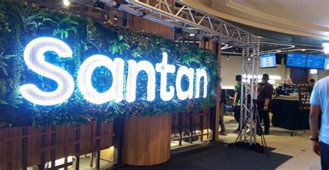 We are concern and view your feedback seriously as it is not only affect the image of the store but of mid valley. 'Santan' Is AirAsia's First Ever Store And It's Officially ...