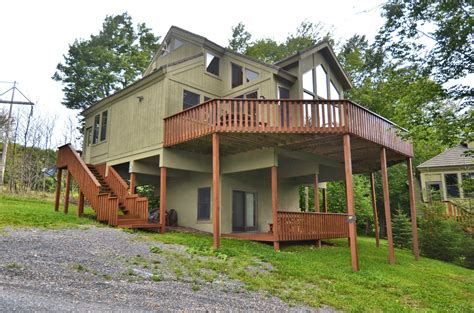 Canaan valley is a large bathtub shaped upland valley in northeastern tucker county, west virginia, usa. black-bear-canaan-valley-cabin-unit87-02 | Black Bear Resort