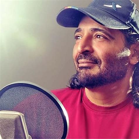 Jun 02, 2021 · يستعدّ نجوم جيل التسعينيّات حميد الشاعري وهشام عباس ومصطفى قمر وإيهاب توفيق لطرح أغنية جديدة، تحمل اسم 'زحمة الأيام'، وهي من إنتاج شركة 'كامب'.وصوّر النّجوم هذه الأغنية على طريقة الفيديو كليب استعداداً لطرحها غداً. حميد الشاعري - جلجلي 2014 - Hamid El Shari - Jaljili ...