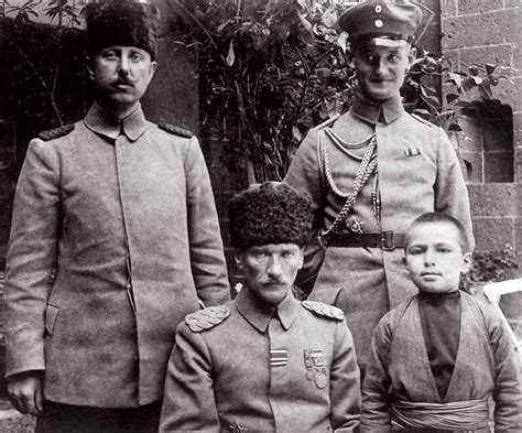 1970 yılında kırıkkale'de doğan dr. Atatürk ve Abdürrahim Tuncak, Abdürrahim Tuncak Kimdir, Atatürk'ün Manevi Oğlu, HD Fotorğraf ...