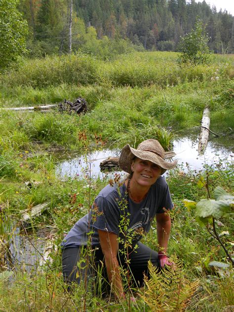Restoration Continues At Snkmip Marsh With Help From Students And