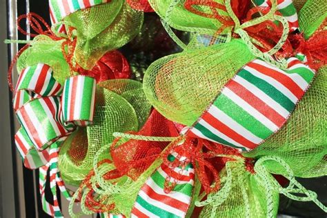 Make A Christmas Mesh Wreath Miss Kopy Kat
