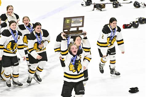Girls Hockey: Warriors Turn 25 - Minnesota Hockey Magazine