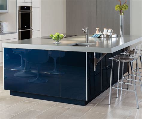 Plywood is a highly affordable material made by sticking several thin layers of wood veneer together. Thomasville - Find Your Style - Jules Acrylic Indigo and ...