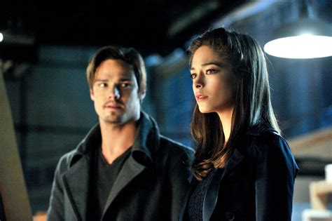 Kristin Kreuk - Beauty and the Beast TV Series Photos ...