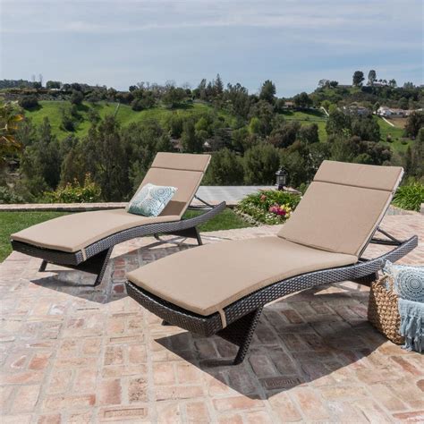Keep your outdoor lounging relaxed with the bradenton chaise lounge. Salem Multi-Brown 4-Piece Wicker Outdoor Chaise Lounge ...