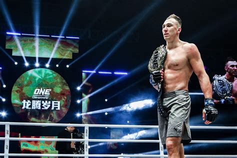 Tarik khbabez vs roman kryklia final superkombat 2015. 【12/4大会】ONE: BIG BANGを見逃せない5つの理由 | ONEチャンピオンシップ - 特集