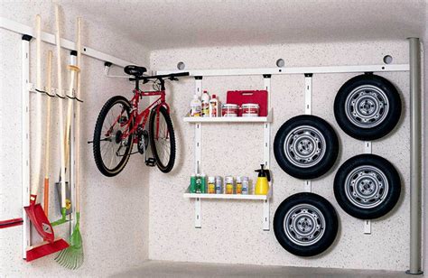 Die kaminholzregale können sie in der garage oder im keller montieren. Garage: So lagern Sie Reifen richtig ein ...