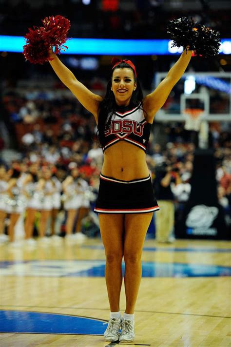 Las Cheerleaders Universitarias Más Bellas Fotogalería