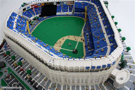 This whitey ford new york yankees mlb player minifigure by oyo sports comes new in original packaging and has accessories include yankees hat, baseball bat. Sean Kenney - Art with LEGO bricks : Yankee Stadium