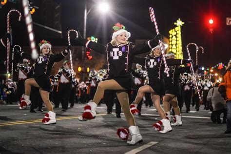 Ashland Christmas Parade Winners Announced Featuresentertainment