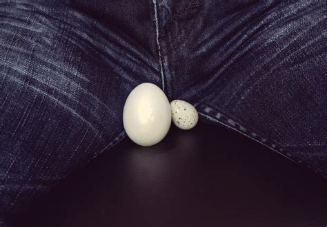 One Testicle Bigger Than The Other Causes Risks And Self Exams
