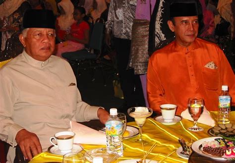 The current sultan is ahmad shah. Uncleseekers v2: Seek The Truth: Sultan Perak Atau Kerabat ...