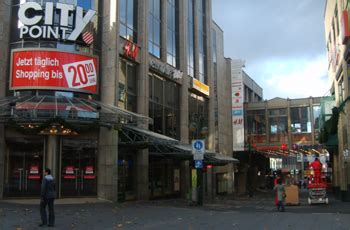 If you're hoping to get in some sightseeing. Bochum Innenstadt - Infos, Fußgängerzone und Rathaus