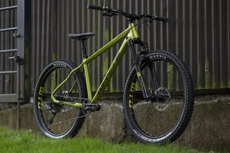 The Best Mountain Bikes Under £2000 Hardtail And Full Suspension Mbr