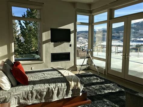 My parents Colorado bedroom : r/CozyPlaces