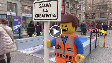 Milano La Nuova Fermata Del Metrò Con 190000 Lego Repubblica Tv