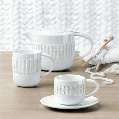 If shopping for winter 2020 is on your list then these items must be on that list as well. 15 Ways to Add Knitted Decor to Your Winter Home Decorating