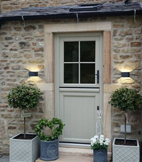 Pin By Reed On Doors House Exterior Cottage Front Doors Cottage Door