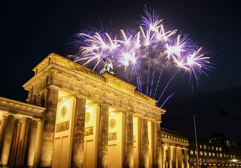 Buchen sie ihre tickets für silvester‐ und neujahrskonzerte in berlin schnell, unkompliziert und sicher bei classictic. Silvester in Berlin 2016/17: Die Party-Hotspots ...