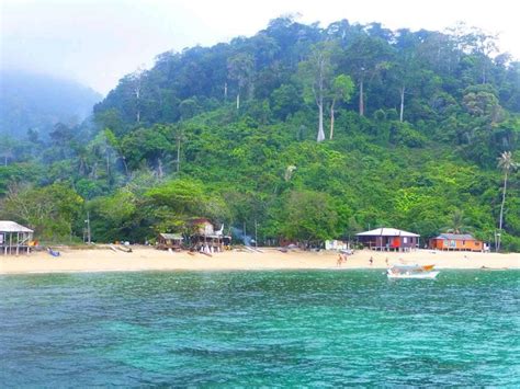 Check out our best offers departing from london all airports among more than 400 airlines now! Tioman Island in Tioman: 7 reviews and 60 photos