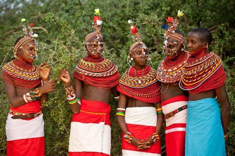 Kenya Local Women In Traditional Dress Traditional Central Afric