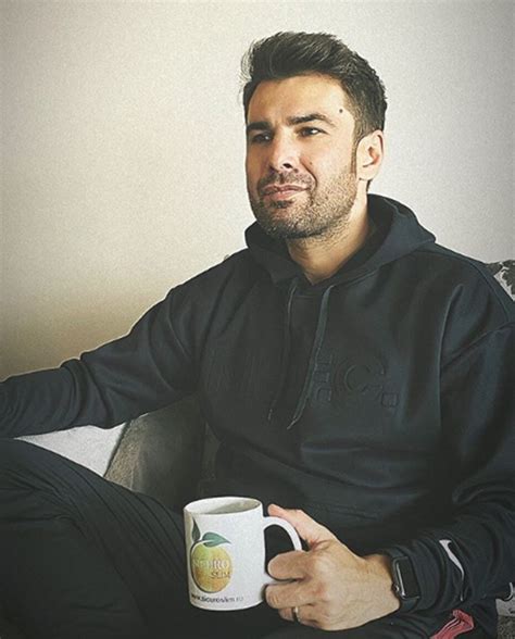 Despite his talent, his career included several setbacks, in part due to two. Adrian Mutu, cuprins de nostalgie în plină pandemie ...
