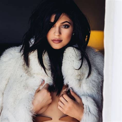 Kylie Jenner Grabs Her Own Boobs Poses In Fake Fur—is This Her