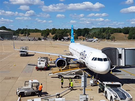 Paris May Be JetBlue's Next European Destination