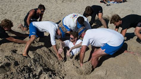 bethany beach considers fines for not filling in holes dug in sand