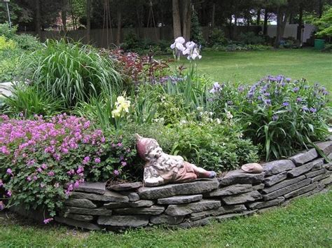 Great Tips Of How To Build Stacked Stone Walls In The Garden Top Dreamer