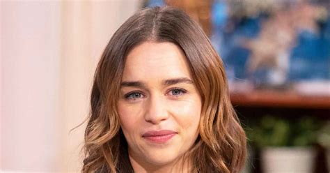 Emilia Clarke Recalls Filming ‘game Of Thrones After Secret Brain Surgery