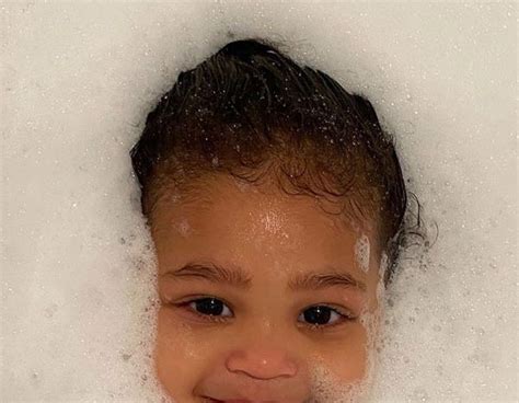 Kylie Jenners Bubbly Photo Of Stormi Webster Will Make You Smile E News Uk