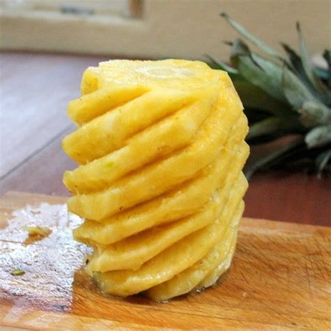 Peeling A Pineapple Thriftyfun