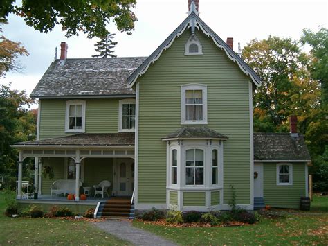 File:Historic House in Fall2006.JPG - Wikimedia Commons