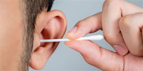 why you shouldn t use cotton buds to clean your ears