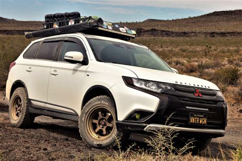 Lifted Mitsubishi Outlander With Off Road Mods Living Up To Its Name