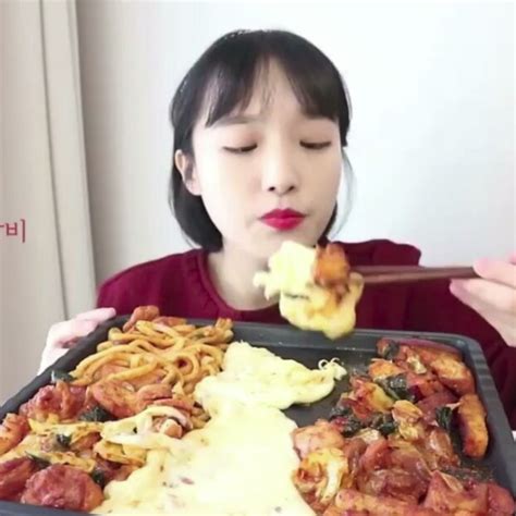 Foto Orang Orang Korea Ini Makan Banyak Tapi Nggak Gendut Gendut