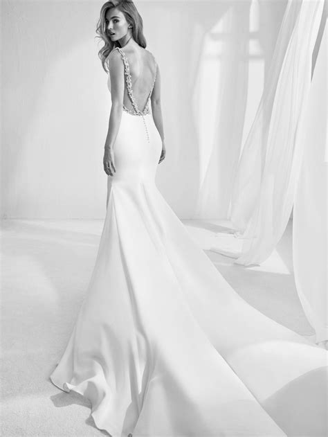 2018 Atelier Pronovias Preview Collection Pronovias Wedding Dress