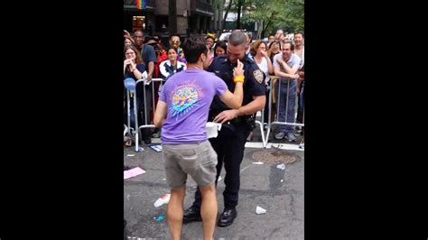 Nypd Gets Down During Nyc Pride Youtube