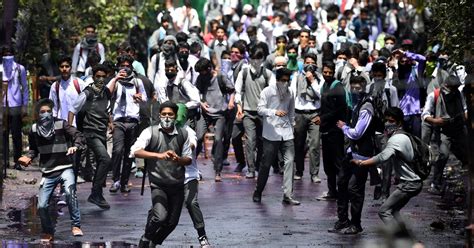 Kashmir Crisis Fresh Unrest In Srinagar After Clashes Breakout Between