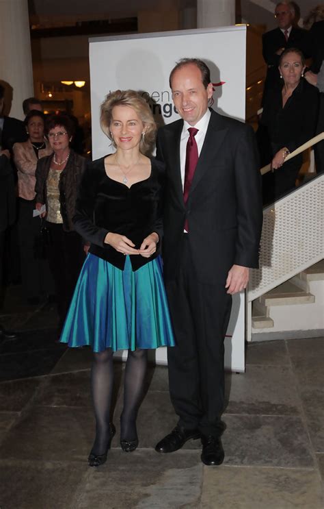 Born 8 october 1958) is a german politician who has been the minister of defence since 2013, and she is the first woman in german history to hold that office. Ursula Von Der Leyen, Heiko von der Leyen - Ursula Von Der ...