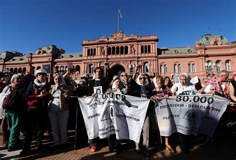 Argentinas Mothers Of Plaza De Mayo 40 Years In The Struggle For