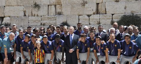 Messi Barcelona Team Are Messengers Of Peace Israel21c
