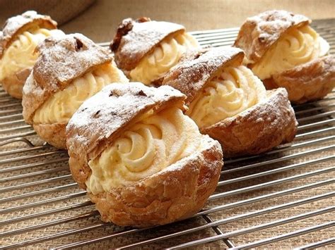20 most typical and popular french pastries
