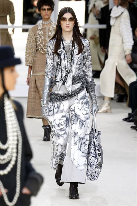 Chanel Ready To Wear Fashion Show Collection Fall Winter 2016