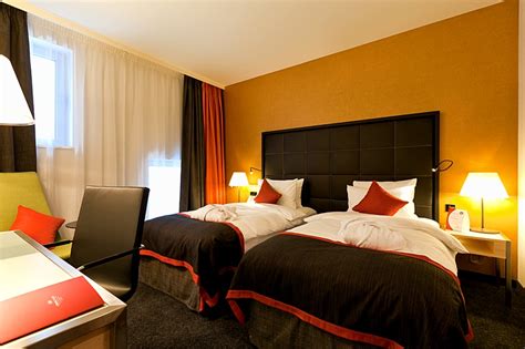 Non Smoking Standard Twin Rooms At The Crowne Plaza St Petersburg